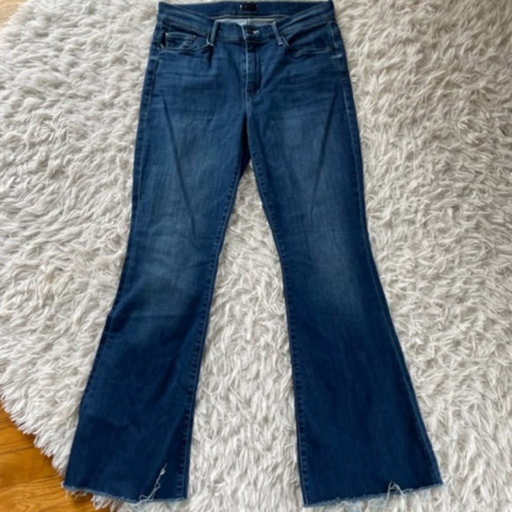 Mother the Weekender Fray jeans in the Road to paradise color